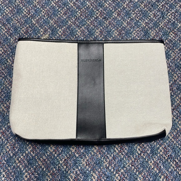 Preloved Riley Versa bag - Picture 1 of 13